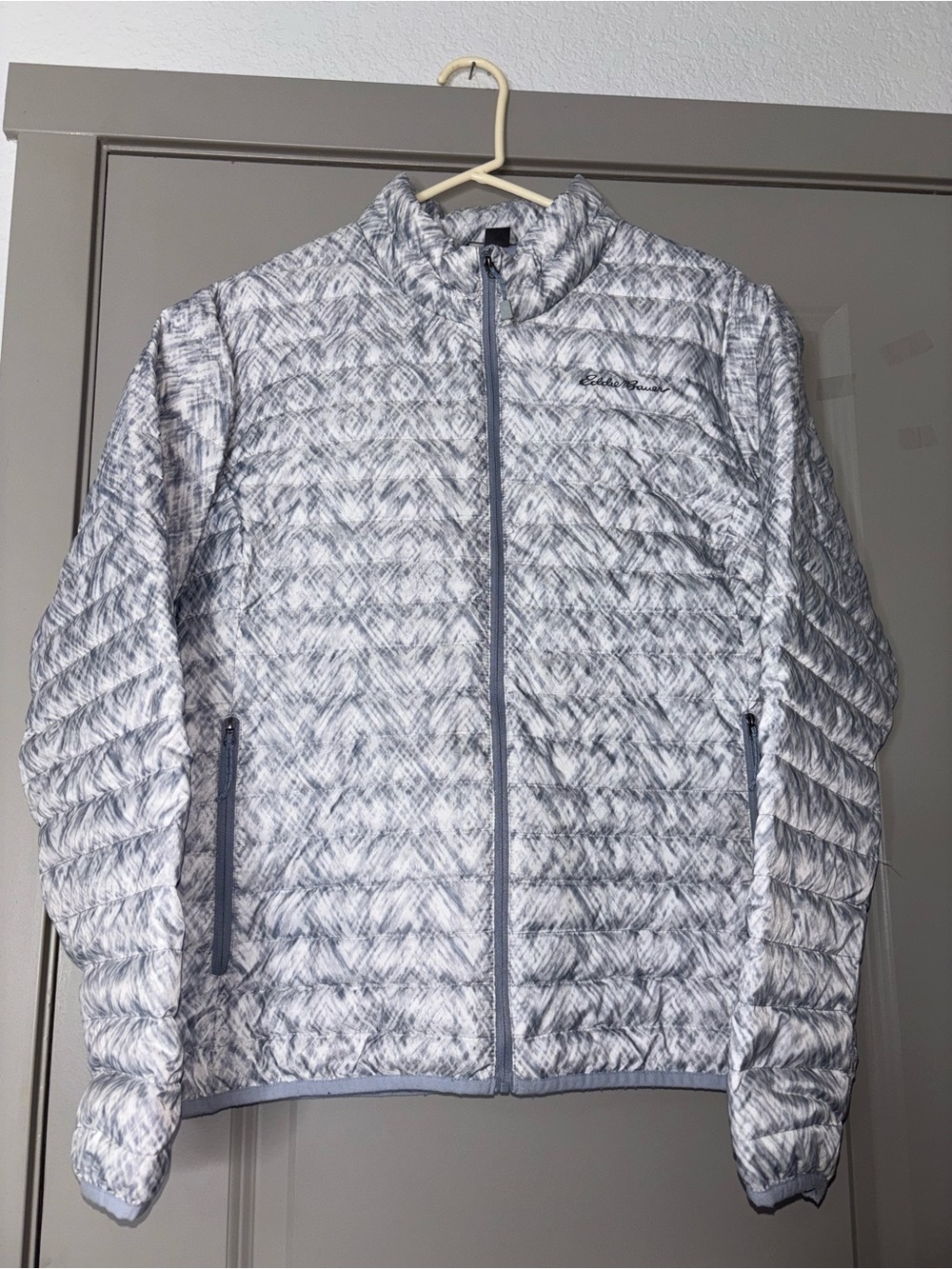 Eddie Bauer Light Gray Quilted Packable Puffer Jacket size XXL